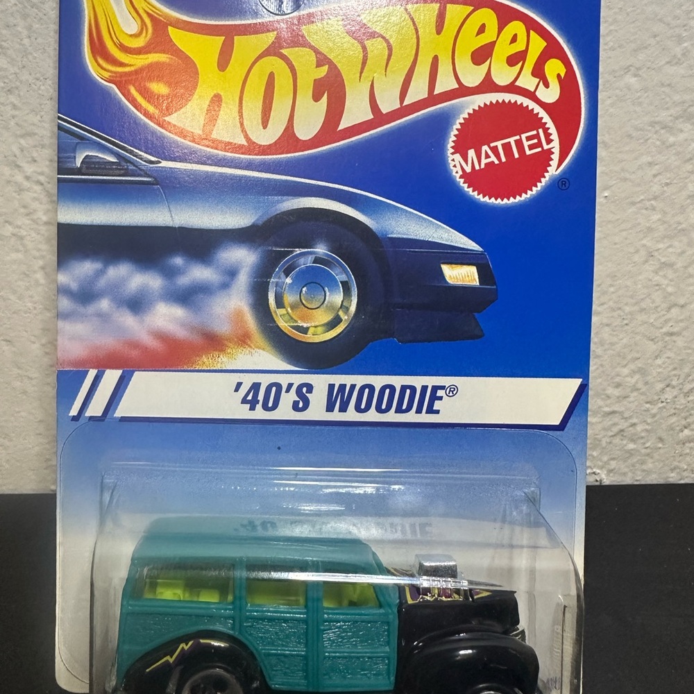 ' Vintage  Woodie Toy Car - Green and Black